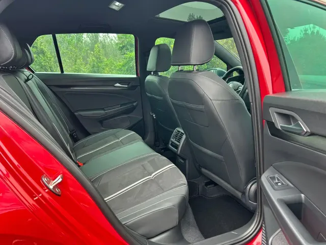Volkswagen Golf 2023 Facelift 280TSI DSG R-Line Lite — Фото автомобиля 14