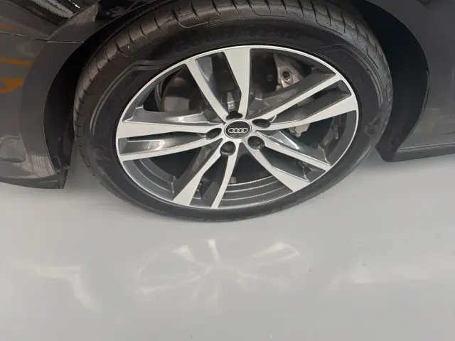 Audi A6L — Фото автомобиля 13