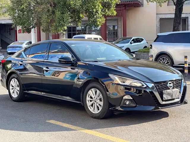 Фотография автомобиля — Nissan Teana