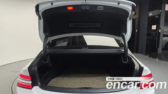 Genesis G80 RG3 — Фото автомобиля 20