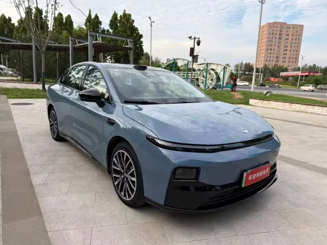 Leapmotor B01 — Фото автомобиля 3