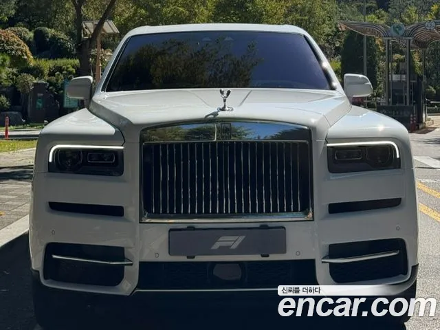 Rolls-Royce Cullinan — Фото автомобиля 13
