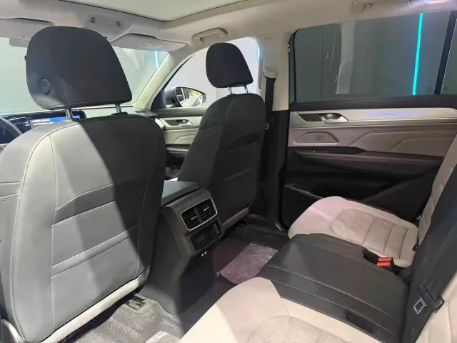 Volkswagen Talagon — Фото автомобиля 9