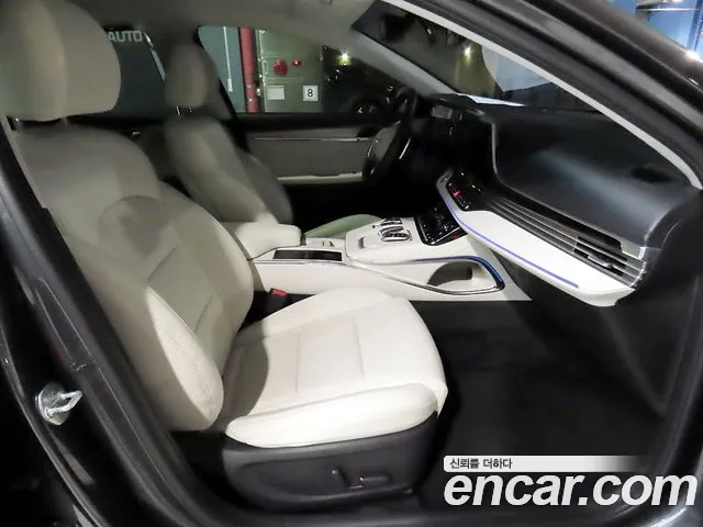 Hyundai Grandeur New — Фото автомобиля 8