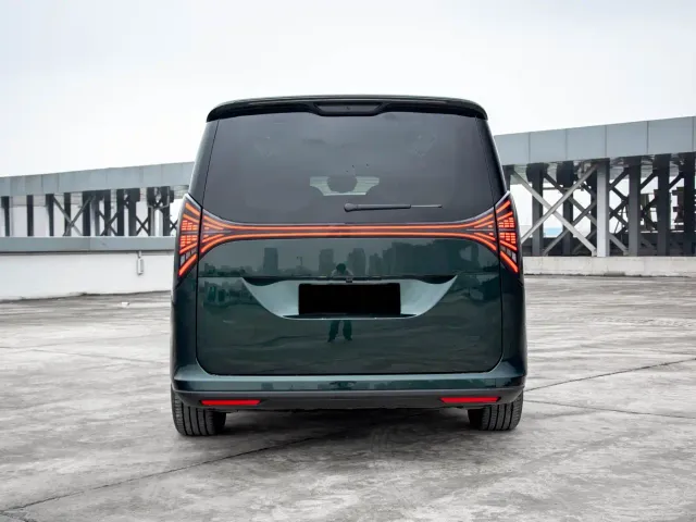 Geely Yizhen L380 — Фото автомобиля 21