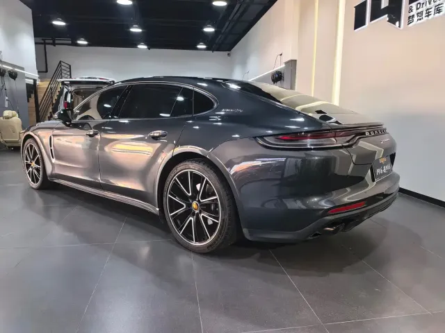 Porsche Panamera — Фото автомобиля 5