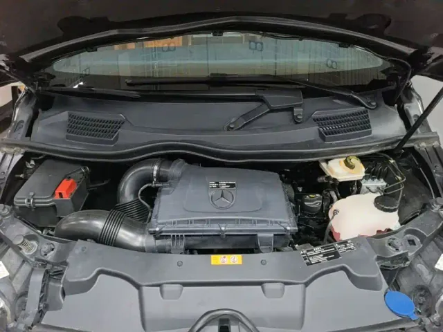 Mercedes-Benz V-Class — Фото автомобиля 19