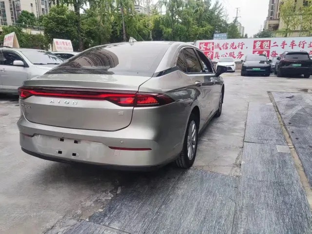 GAC Aion S — Фото автомобиля 10