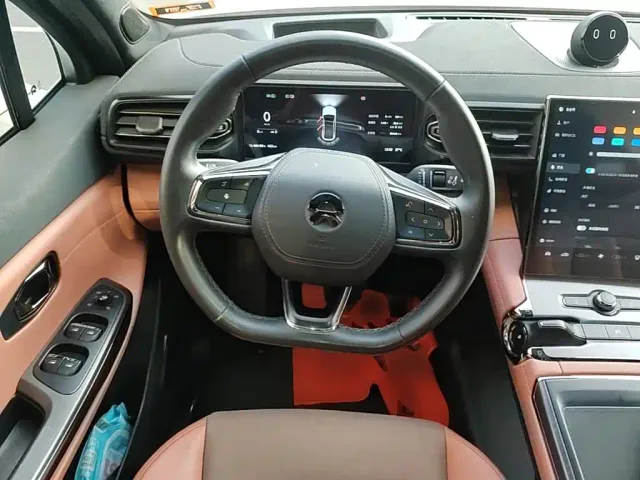 Nio EC6 — Фото автомобиля 10