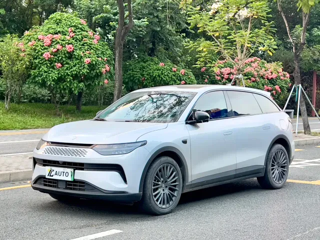 Фотография автомобиля — Leapmotor C11