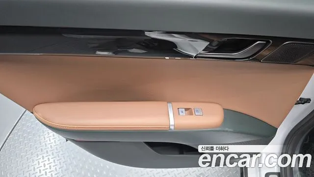 Hyundai Grandeur Grandeur (GN7) 2.5 Бензин 2WD — Фото автомобиля 24