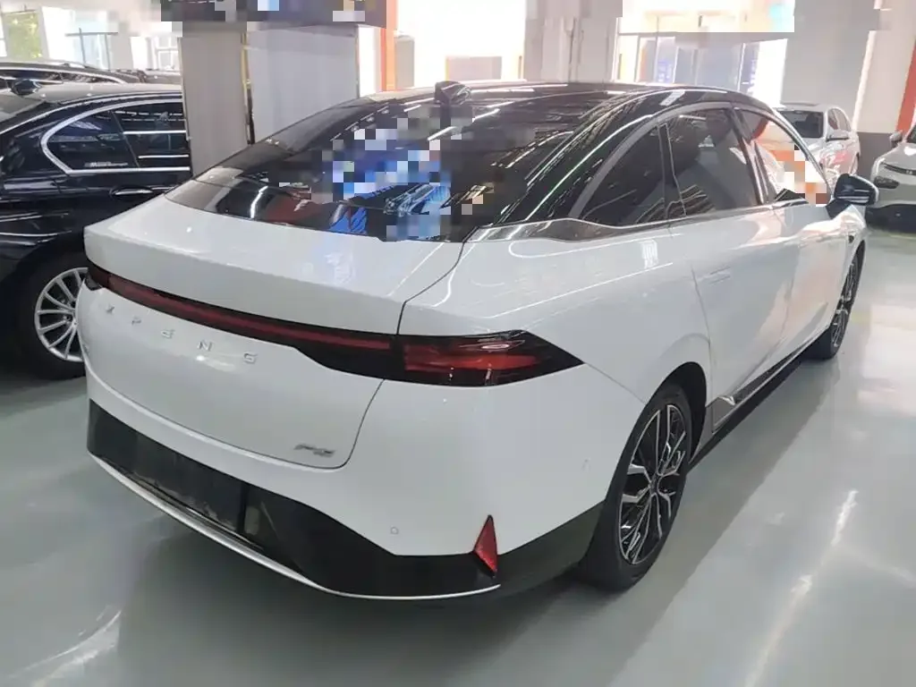 XPeng XPeng P5 2022 Model 460E+ — Фото автомобиля 6