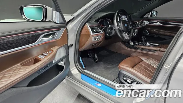 BMW 7 Series — Фото автомобиля 10