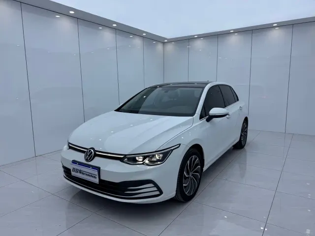 Фотография автомобиля — Volkswagen Golf