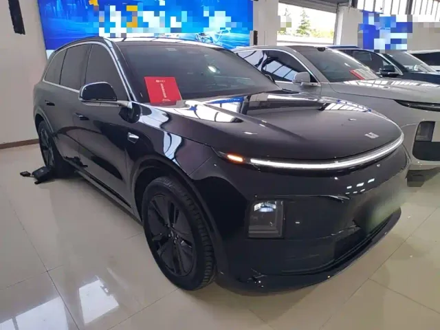 Li Auto L6 — Фото автомобиля 3