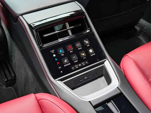 Porsche Panamera — Фото автомобиля 27