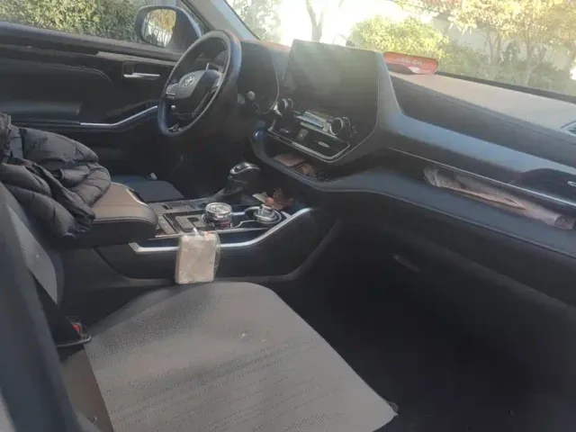 Toyota Highlander — Фото автомобиля 8
