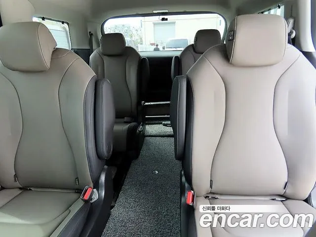 Kia Canival Новый Carnival 4 поколение Бензин 9 мест Noblesse — Фото автомобиля 7