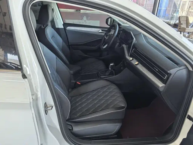 Volkswagen Sagitar — Фото автомобиля 2