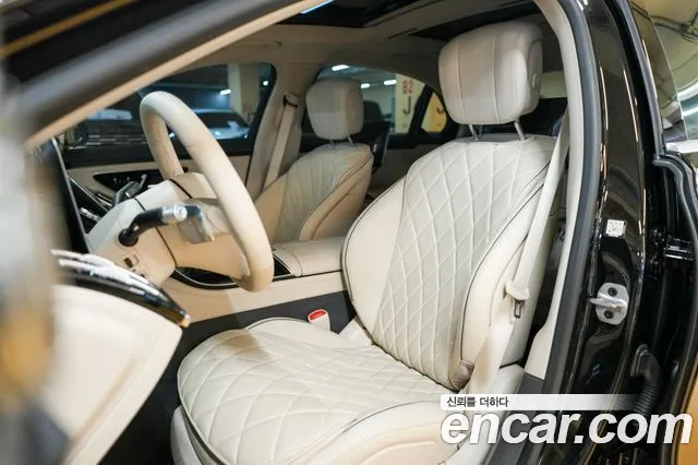 Mercedes-Benz S-Class — Фото автомобиля 16