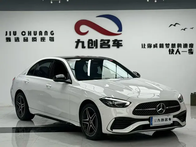 Mercedes-Benz C-Class — Фото автомобиля 3