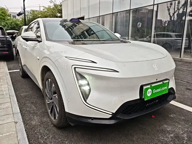 Avatr 07 — Фото автомобиля 3
