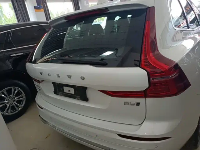 Volvo XC60 — Фото автомобиля 5