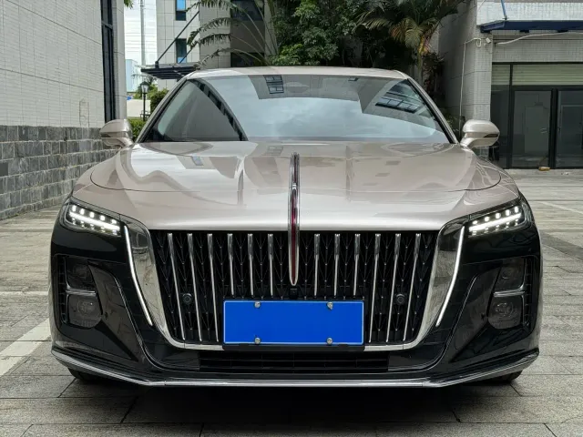 Hongqi H5 — Фото автомобиля 2