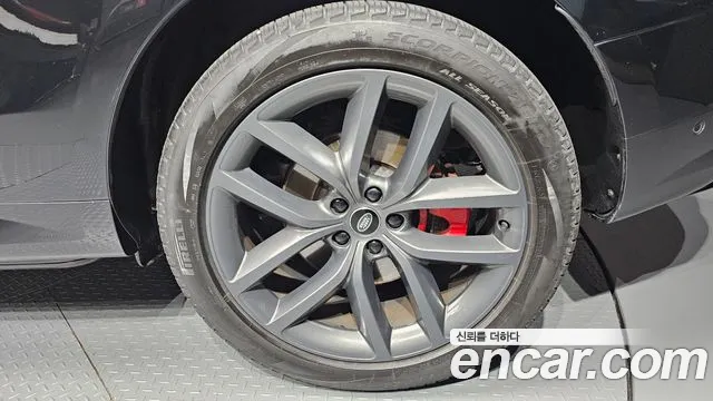 Land Rover Range Rover Sport — Фото автомобиля 18