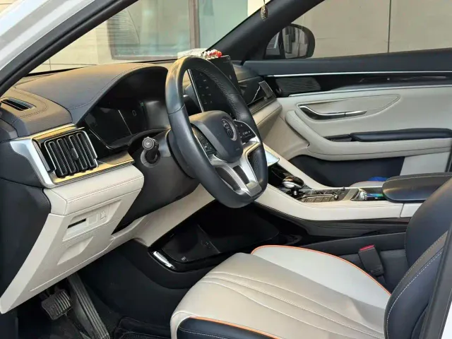 BYD Song PLUS — Фото автомобиля 12