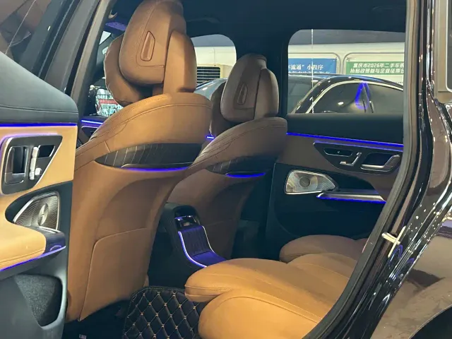 Mercedes-Benz E-Class — Фото автомобиля 11