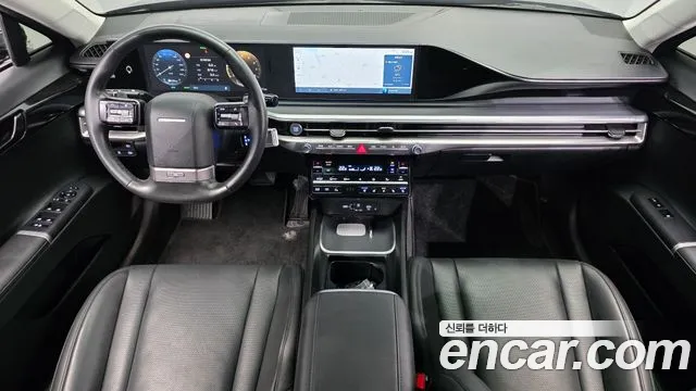 Hyundai Grandeur GN7 — Фото автомобиля 10
