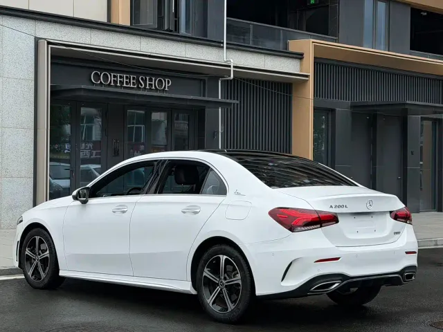 Mercedes-Benz A-Class — Фото автомобиля 15