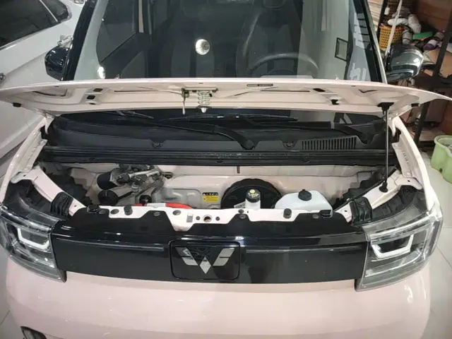 Wuling Motors Hongguang MINIEV 2022 GAMEBOY 200km Play Edition LFP — Фото автомобиля 19