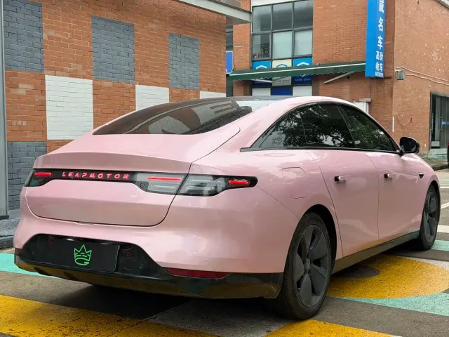 Leapmotor Leapmotor C01 2022 RWD Long Range — Фото автомобиля 9