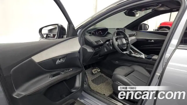 Peugeot 3008 — Фото автомобиля 10