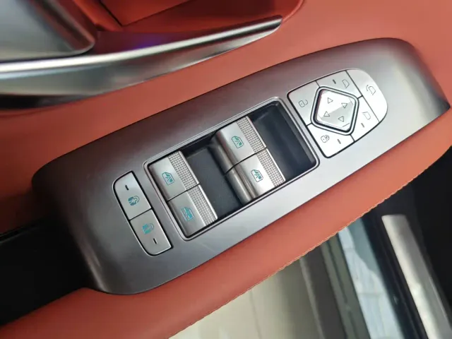 BYD Tang L — Фото автомобиля 16