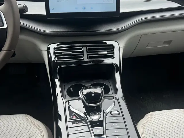 BYD Qin PLUS — Фото автомобиля 4