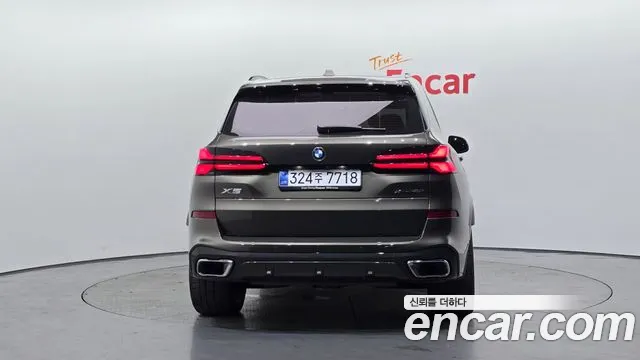 BMW X5 xDrive 40i M Sport — Фото автомобиля 4