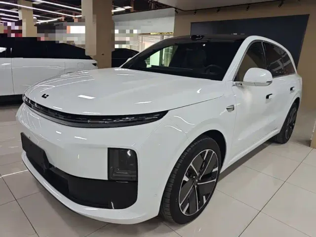 Фотография автомобиля — Li Auto L6