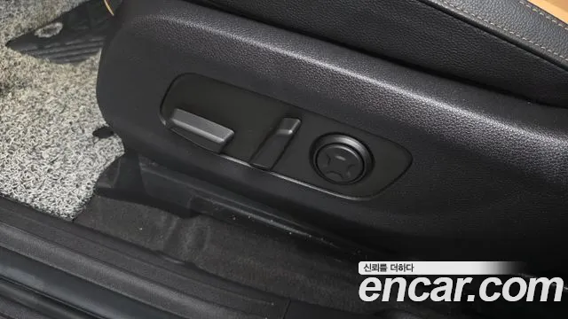 Kia Canival Carnival 4 поколение Бензин 9 мест Noblesse — Фото автомобиля 24
