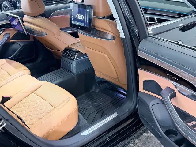 Audi A8 — Фото автомобиля 18