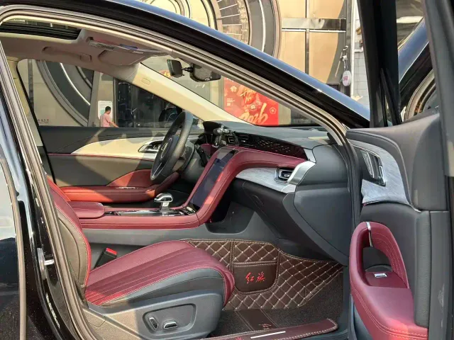 Hongqi H5 — Фото автомобиля 11