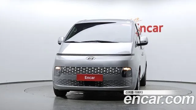 Hyundai Staria Staria Карго 5 мест — Фото автомобиля 3