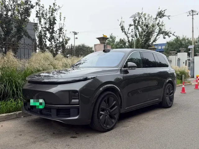 Фотография автомобиля — Li Auto L9
