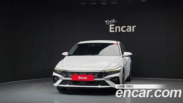 Hyundai Avante — Фото автомобиля 3