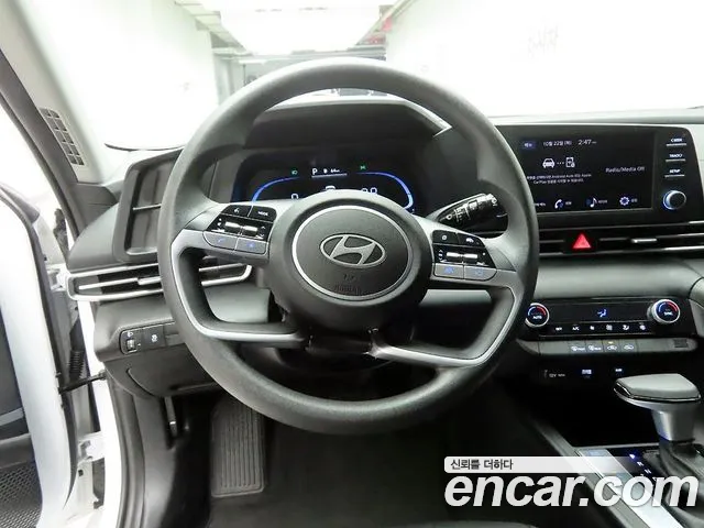 Hyundai Avante — Фото автомобиля 8