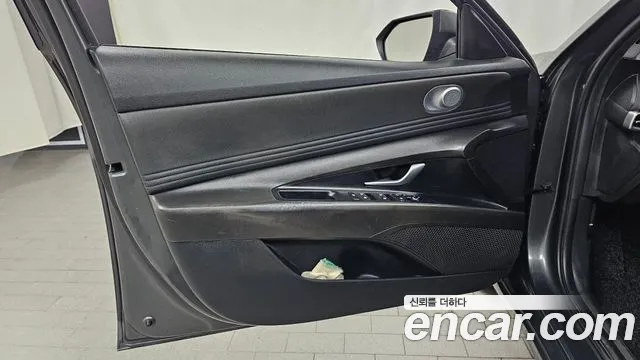 Hyundai AVANTE Avante (CN7) — Фото автомобиля 20