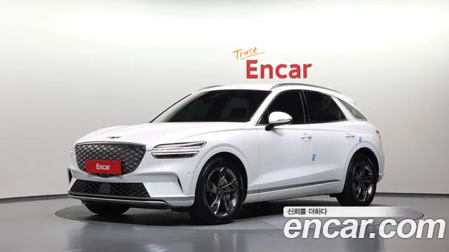 Фотография автомобиля — Genesis GV70 Electrified