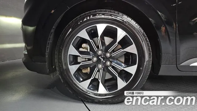 Kia Canival Carnival 4 поколение Бензин 9 мест Signature — Фото автомобиля 5